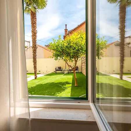 Guest house Garden Luxury 4*