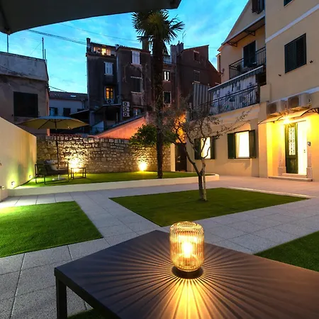 Garden Luxury Vendégház